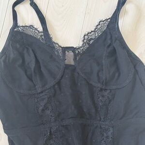 Fashion Nova Black Lace & Mesh Bodysuit – Size Large – NWT/Unworn